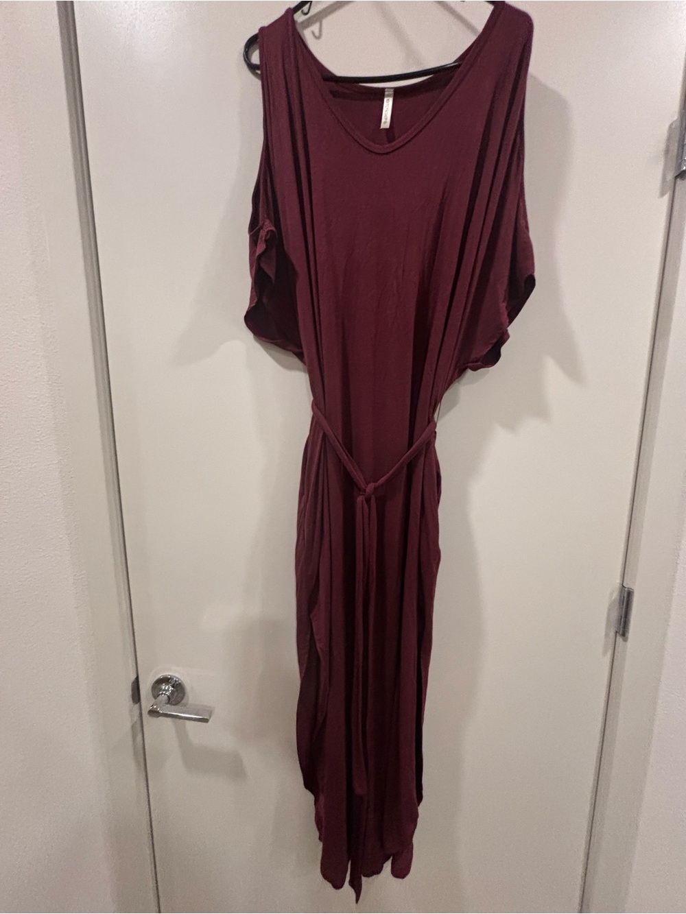 Women's Burgundy Cold-Shoulder Maxi Dress with Waist Tie
